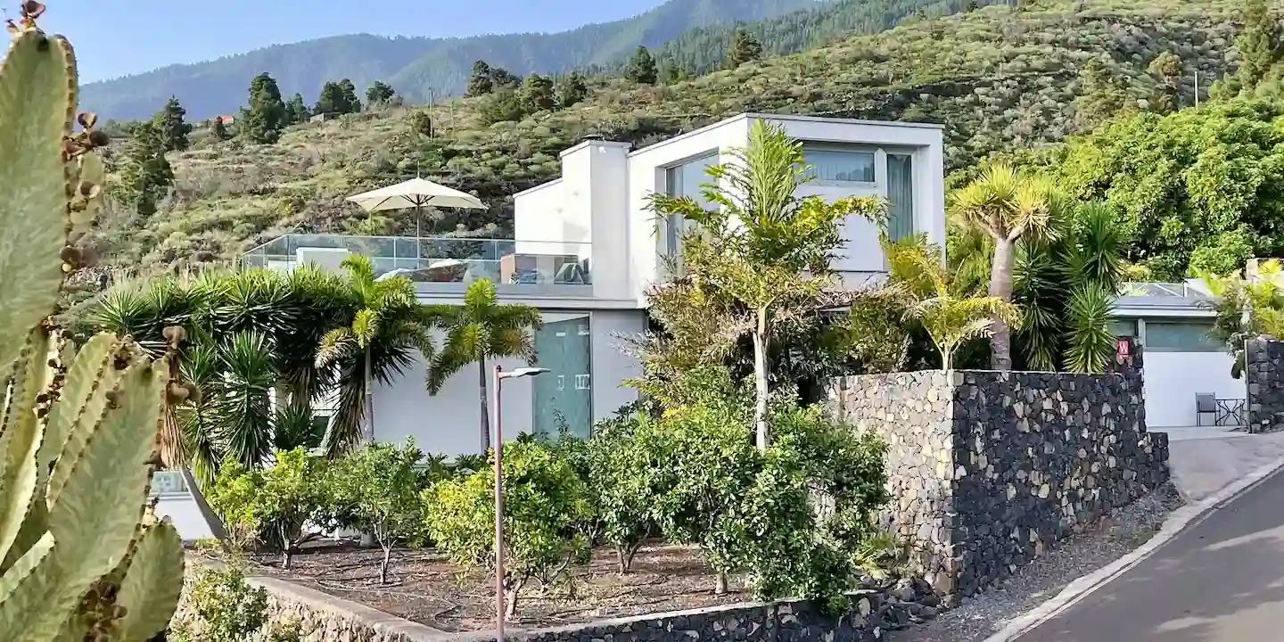 Villa en Tijarafe con piscina y vistas al mar