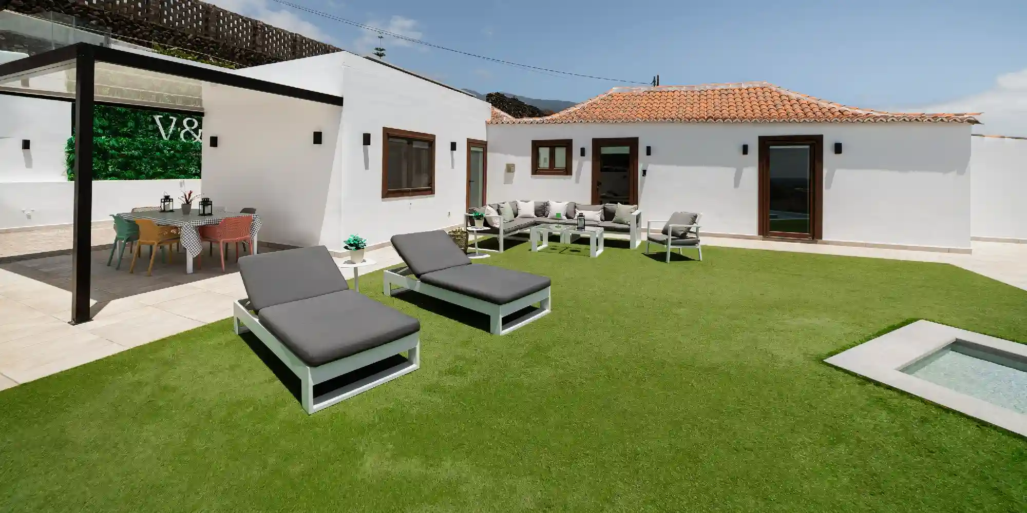 Beheizter Infinity-Pool der Villa V&C Luxury I in Los Cancajos