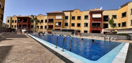 Paula Pool Apartment