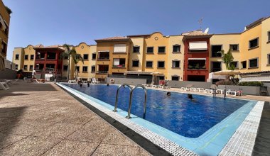 Paula Pool Apartment