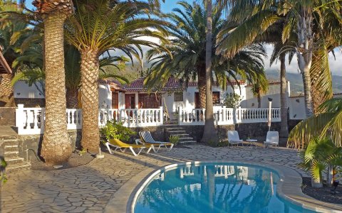 Bungalow mit Pool bei El Paso auf La Palma