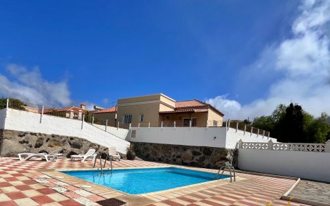 Apartment mit Pool und Meerblick in Todoque La Palma