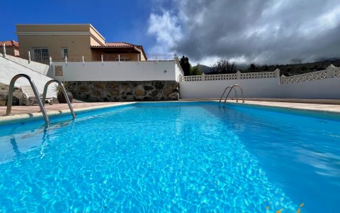 Apartment mit Pool und Meerblick in Todoque La Palma