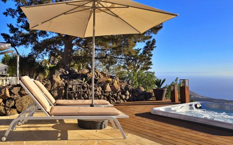 Ferienhaus mit Jaccuzi in Tacande La Palma