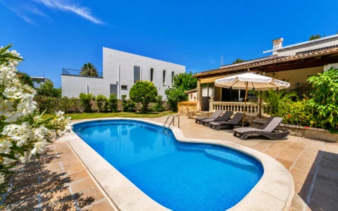 Ferienhaus mit Pool in Alcudia Mallorca