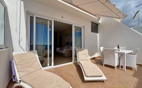 Ferienwohnung mit Meerblick in Puerto Naos