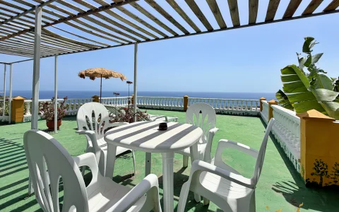 Ferienhaus mit Meerblick bei Puerto Naos